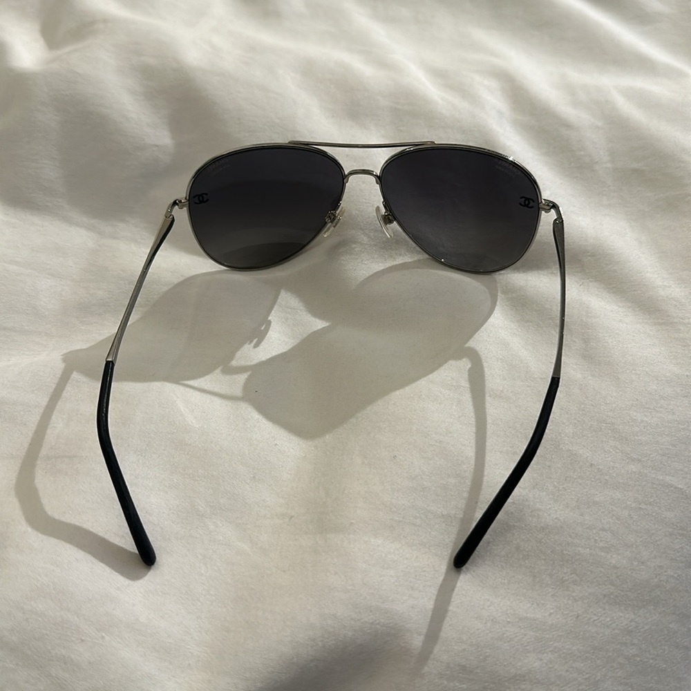 CHANEL AVIATOR SUNGLASSES - Picture 3 of 9